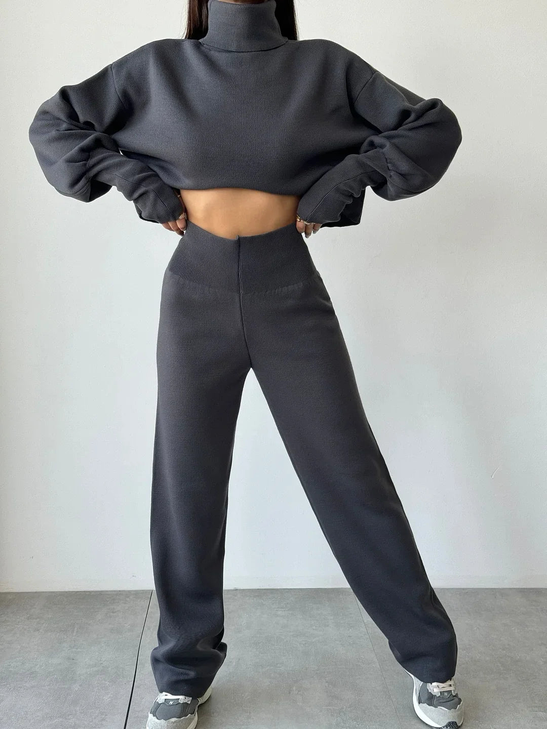 Martalvo ™ | Turtleneck käsineulos puku